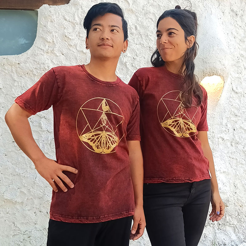 Significado del diseño camiseta Metamorfosis Tibetimport.com mayorisata cuencos tibetanos al por mayor