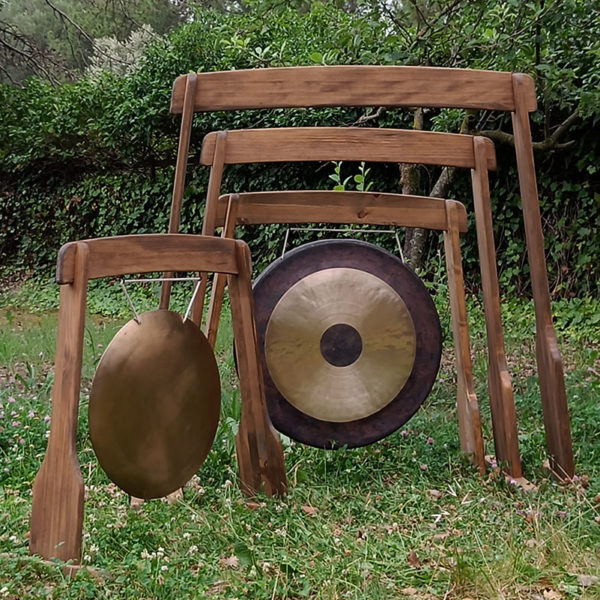 Frames for gongs